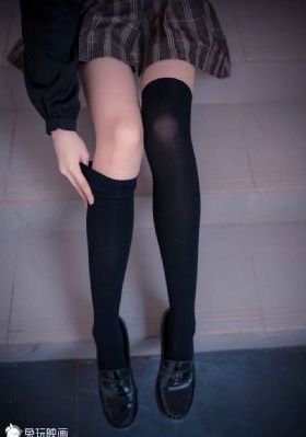日韩模特走秀甜美夏装_超清全集免费播放