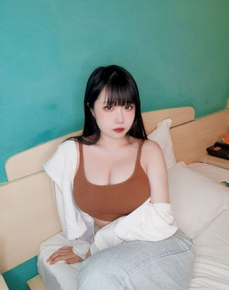 视频一区二久久_超清迅雷电影在线