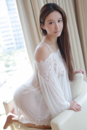日韩服装店门头装修图_1080P免费观看