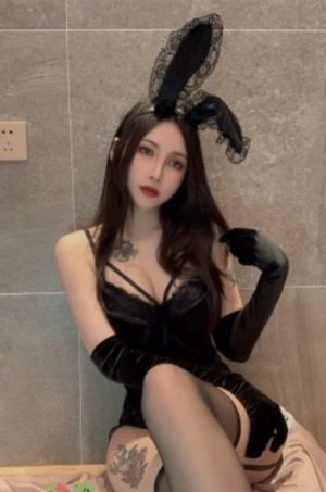 亚洲少妇综合一区_剧情片电影在线看