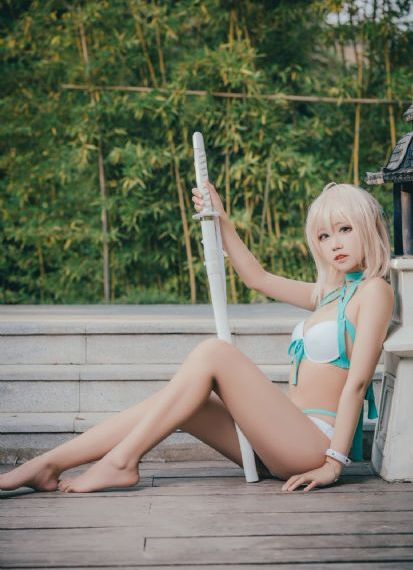 情侣电影欧美_老版国语字幕