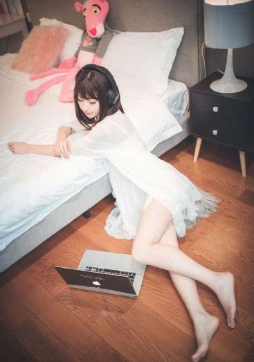亚洲国产夫妻在线_超清BD在线观看