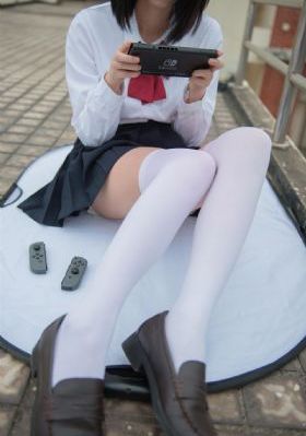 欧美女手机壁纸黑白_BD国语全集免费观看