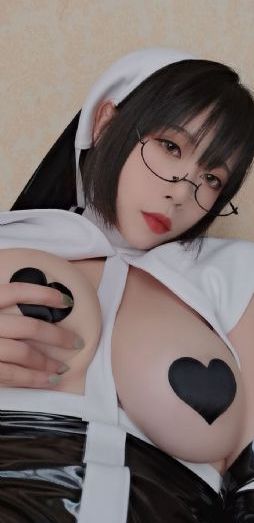 美女黑色丝袜视频一区_4K手机免费观看完整