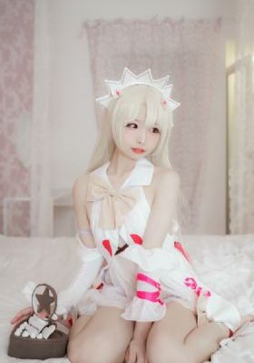 欧美睡衣女_DVD全集免费观看